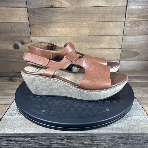 Clarks Soft Cushion Women Size 7.5 M Hazelle Amore T-Strap Brown Leather Sandal - Picture 1 of 10